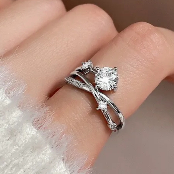 cosmic heart zircon ring - Picture 2 of 4